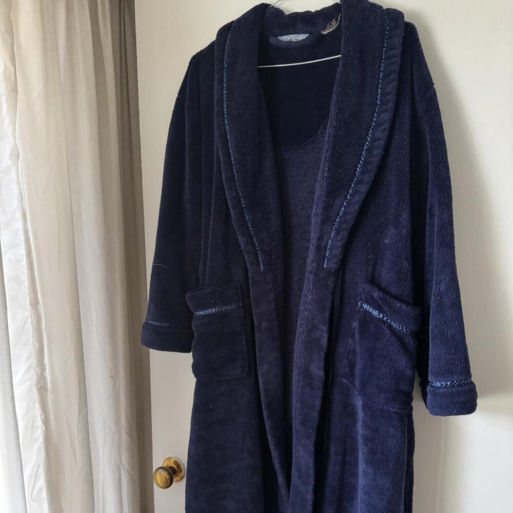 Dark blue navy housecoat robe fuzzy soft size small bathrobe size s women's coat